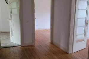 Alt-Bau Wohnung | 3 Zimmer und Balkon in Düsseldorf – Schlesische Str. 91, 40231 Eller, Düsseldorf – Vorschaubild 3