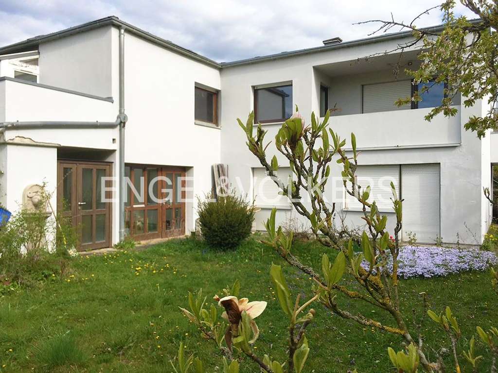 Immobilie in Bopfingen - EFH mit ELW am Ipf – viel Platz und Möglichkeiten zur Modernisierung - Bild 0