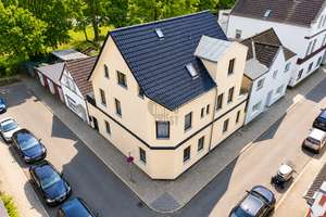 ZUKUNFTSSICHERE ANLAGE - ÜBER
8 % RENDITE! KERNSANIERTES MFH
IN ATTRAKTIVER ZENTRUMSLAGE – Die vollständige Adresse der Immobilie erhältst du vom Anbieter., 27576 Klushof, Bremerhaven – Vorschaubild 2