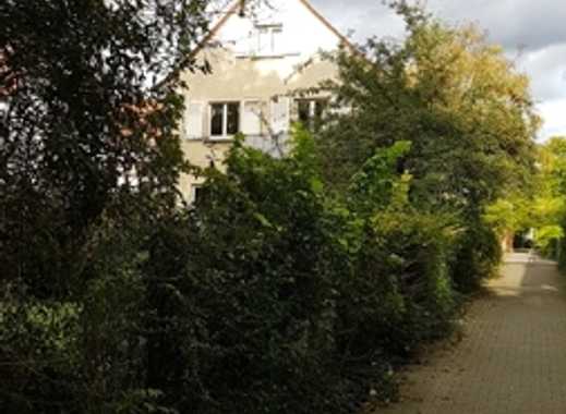 Neubau oder Sanierung? Älteres Einfamilienhaus mit Garten im Frankfurter Dichterviertel