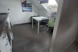 Möblierte DG-Wohnung in zentraler Lage - Düsseldorf – Vulkanstraße 26-28, 40227 Oberbilk, Düsseldorf – Vorschaubild 4