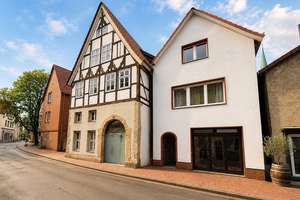 Altbauwohnung in Toplage der Mindener Innenstadt - 83 qm – Königstraße 20, 32423 Innenstadt, Minden – Vorschaubild 2