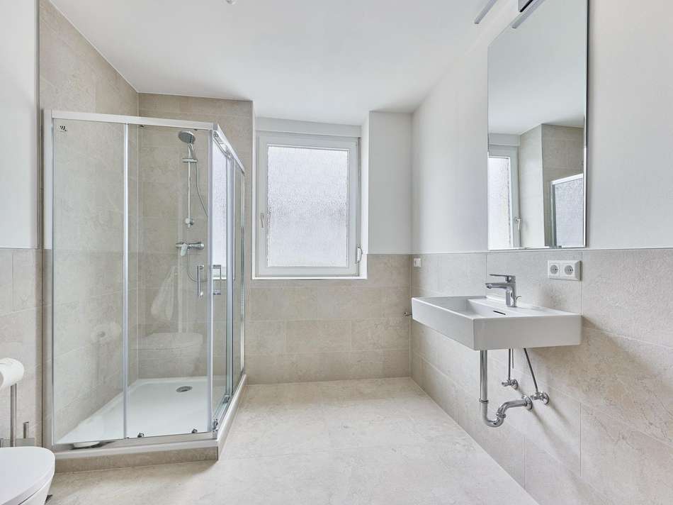 Tageslichtbad mit Handtuchheiz