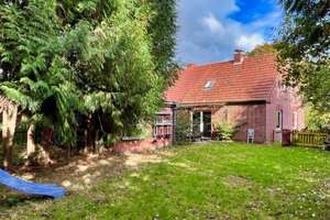 Idyllisches Zuhause mit Potenzial in ruhiger Lage von Aurich-Extum! – Die vollständige Adresse der Immobilie erhältst du vom Anbieter., 26605 Aurich – Vorschaubild 4