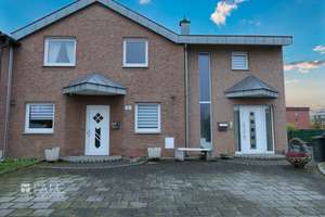 REDUZIERT! Viel Platz für die ganze Familie – Modernes Haus mit Einliegerwohnung – Die vollständige Adresse der Immobilie erhältst du vom Anbieter., 59077 Pelkum, Hamm – Vorschaubild 2