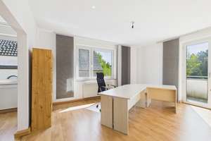 Bielefeld-Gellershagen: Bezugsfreies Dreifamilienhaus am Bultkamp Park | ca. 238 m² Wfl. | 3x Garage – Die vollständige Adresse der Immobilie erhältst du vom Anbieter., 33613 Schildesche, Bielefeld – Vorschaubild 11