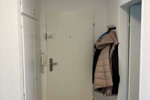 Am Biebricher Schlosspark: Gemütliche, möblierte  3,5-ZKBB-Wohnung mit neuer Einbauküche – Dunantstraße 7, 65203 Biebrich, Wiesbaden – Vorschaubild 23