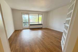 Zum Wohlfühlen! Viel Platz & Komfort & Einbauküche, neue Ausstattung! 6 Zimmer, 2 Balkone, 2 Bäder – Goltsteinstr. 95, 50968 Bayenthal, Köln – Vorschaubild 7