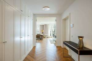 Klassische Eleganz im "Ludwig": 3-Zimmer-Luxus-Domizil mit Liftlanding, Terrasse und Stellplätzen – Die vollständige Adresse der Immobilie erhältst du vom Anbieter., 80333 Universität, München – Vorschaubild 11