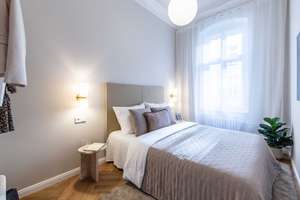 Lichtgeprägte 3 Zi. Altbauwohnung mit Balkon – Erstbezug nach Sanierung unweit Ludwigkirchplatz – Düsseldorfer Straße 14, 10719 Wilmersdorf, Berlin – Vorschaubild 10