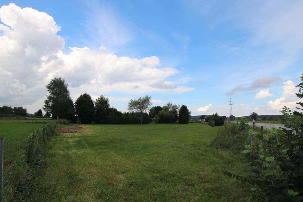 ABSEITS DES TRUBELS!!! Großes Freizeit-Grundstück für Familie und Erholung