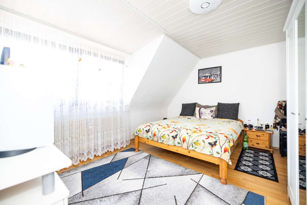 Immobilie in Würzburg - Charmantes Mehrfamilienhaus in Würzburg-Versbach: Attraktive Kapitalanlage und Eigenheim - Bild 6