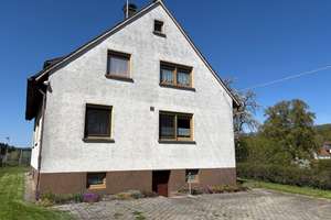Sehr gepflegtes, älteres 2 Familienhaus mit Garagen und Schuppenanbau in Randlage Kreßberg – Die vollständige Adresse der Immobilie erhältst du vom Anbieter., 74594 Kreßberg – Vorschaubild 3