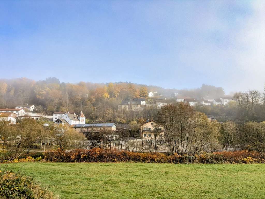 Immobilie in Wald-Michelbach - Aufgepasst:  Mehrfamilienhaus in ruhiger Nebenstraße mit phantastischer Aussicht! - Bild 4