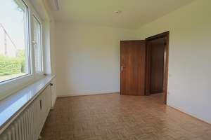 Helle, bezugsfreie 3-Zimmer-Erdgeschosswohnung mit Loggia und Garage in Aachen Beverau! – Adenauerallee 143-145, 52066 Beverau, Aachen – Vorschaubild 8