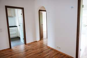 Ruhige - helle - 3,5 Zimmer Wohnung - 2 Balkone - EBK - Keller und kleine TG  – Die vollständige Adresse der Immobilie erhältst du vom Anbieter., 22159 Farmsen-Berne, Hamburg – Vorschaubild 12