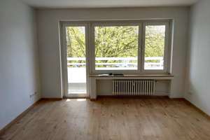 1 Monatsmiete frei! Geräumige 2 Zimmerwohnung mit Balkon – Gerhart-Hauptmann-Straße 2, 47226 Rheinhausen-Mitte, Duisburg – Vorschaubild 2