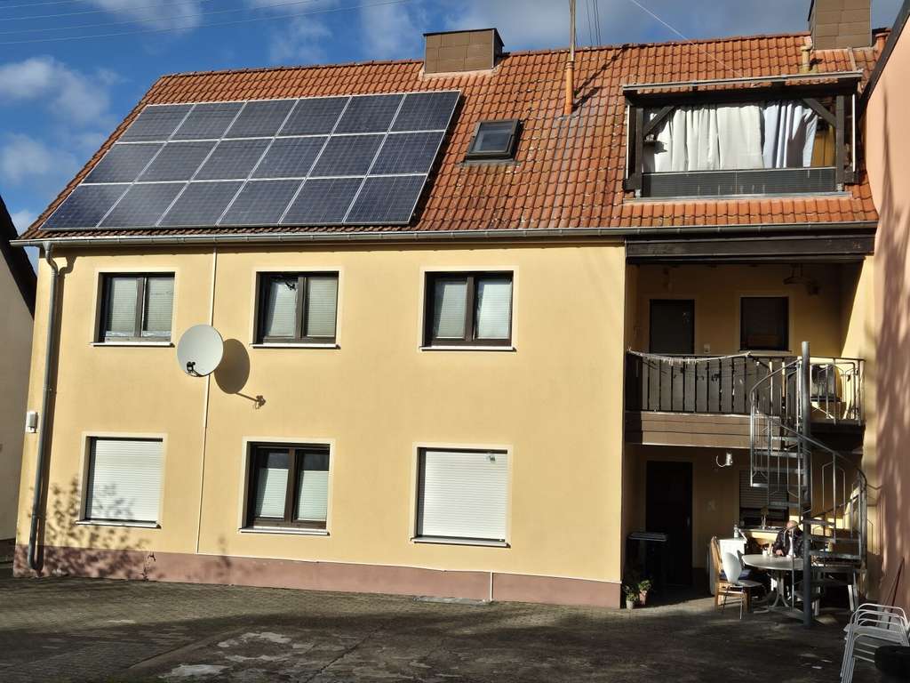 Immobilie in Sankt Wendel - Dreiparteienhaus in St. Wendel - attraktive Kapitalanlage mit PV-Erträgen - Bild 2