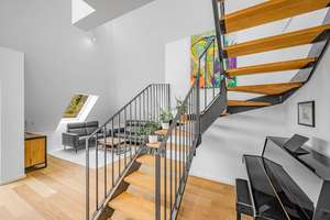 Neuwertig und sofort bezugsfrei | 3,5-Zi-Whg. mit zusätzlichem Arbeitszimmer, Galerie, Sauna und TG – Die vollständige Adresse der Immobilie erhältst du vom Anbieter., 81247 Obermenzing, München – Vorschaubild 10