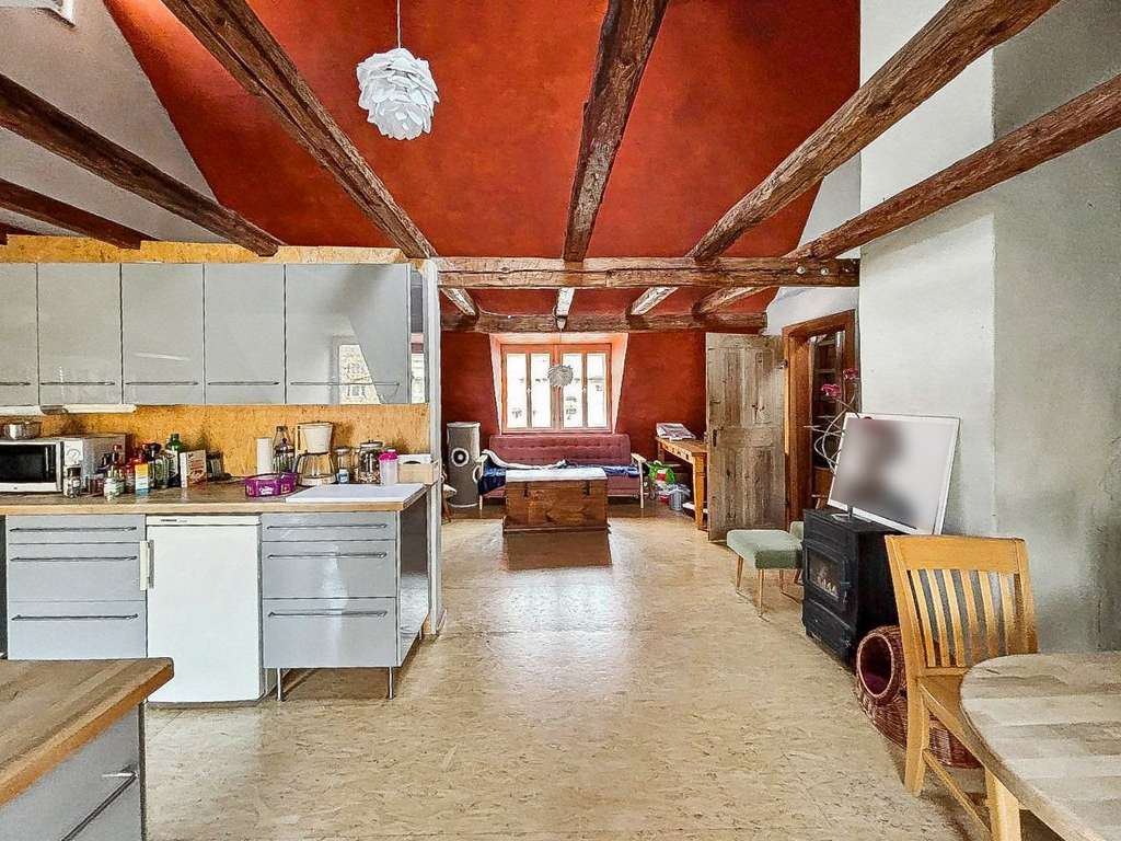 Immobilie in Weimar - Denkmalschutz - Vermietete 4‑Zimmer‑Wohnung im historischen Hummelhaus im Weimar - Bild 4