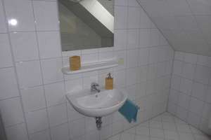 Kochen Sie gleich was Leckeres! - Schöne 2-Raum mit EBK im DG in ruhiger Lage – Schüffnerstr. 12, 9130 Sonnenberg, Chemnitz – Vorschaubild 14