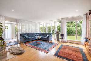 AIGNER - Gepflegtes Architektenhaus mit traumhaftem Garten in Aubing – Die vollständige Adresse der Immobilie erhältst du vom Anbieter., 81243 Aubing-Süd, München – Vorschaubild 2