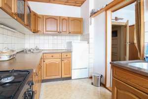 Renovierungsbedürftiges Reihenmittelhaus mit Terrasse und Stellplatz – 5 Zimmer auf ca. 70 m² – Die vollständige Adresse der Immobilie erhältst du vom Anbieter., 9114 Borna-Heinersdorf, Chemnitz – Vorschaubild 6