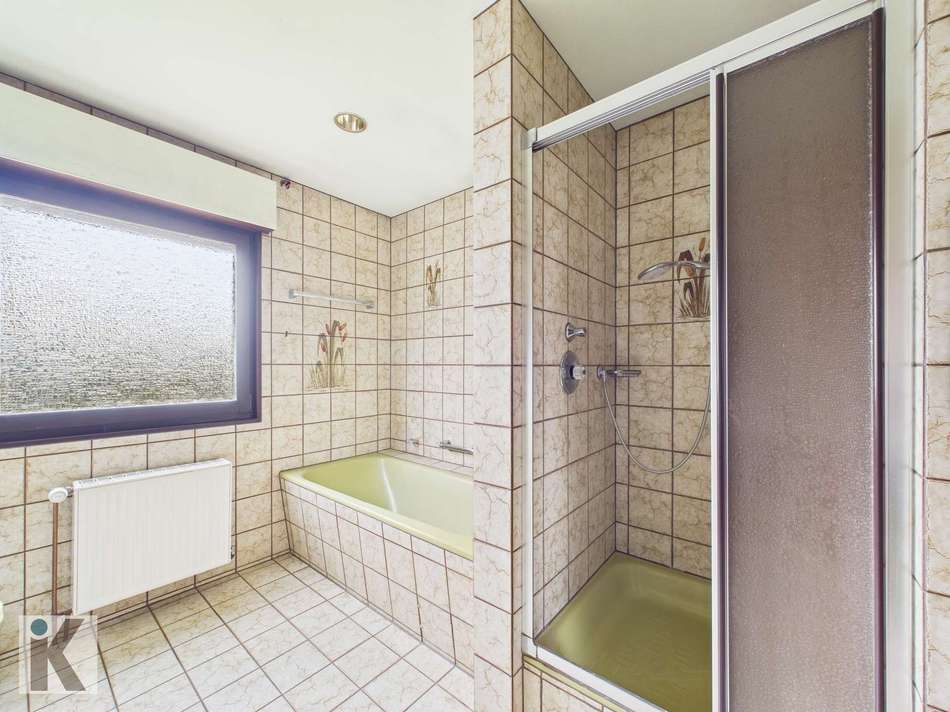 Badezimmer EG
