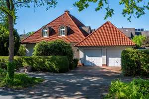 Ansprechendes Einfamilienhaus mit Doppelgarage in Eversten – Die vollständige Adresse der Immobilie erhältst du vom Anbieter., 26131 Eversten, Oldenburg (Oldenburg) – Vorschaubild 32