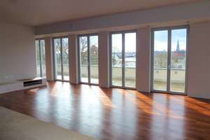 Penthouse-Charakter verbunden mit Schick und exclusiver Ausstattung – Neuberg 6, 65193 Nordost, Wiesbaden – Vorschaubild 3