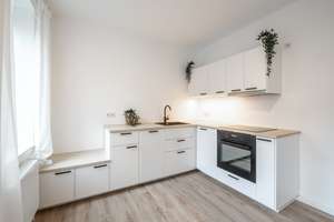 Kuschelige 2 Zimmer-Wohnung mit offener Einbauküche * Sonnen-Balkon * perfekt für Studenten & Azubis – Westhoffstraße 53, 23554 Sankt Lorenz Nord, Lübeck – Vorschaubild 4