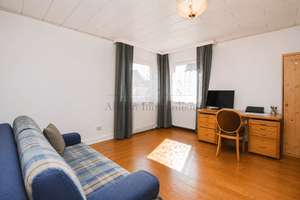 Platz für alle: Großzügiges Zweifamilienhaus mit herrlichem Garten, Carport und Bauerwartungsland..! – Die vollständige Adresse der Immobilie erhältst du vom Anbieter., 22457 Schnelsen, Hamburg – Vorschaubild 13