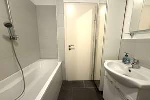 Direkt vom Eigentümer!  2-Zi-Wohnung mit Einbauküche und Balkon in Bilk – Die vollständige Adresse der Immobilie erhältst du vom Anbieter., 40223 Bilk, Düsseldorf – Vorschaubild 12