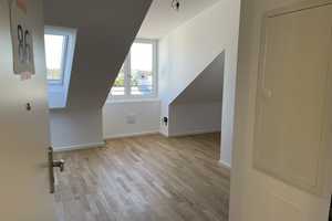 Dachgeschoss - Studenten-/Azubi- Apartment in Moosach – Dachauer Straße 435, 80335 München – Vorschaubild 5
