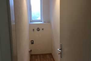 Mitten in Fürth-City ! Hübsche 2-Zimmer-Altbau-Erdgeschoß-Wohnung mit Gartenanteil und Stellplatz – Gustav-Schickedanz-Straße 1, 90762 Fürth – Vorschaubild 8