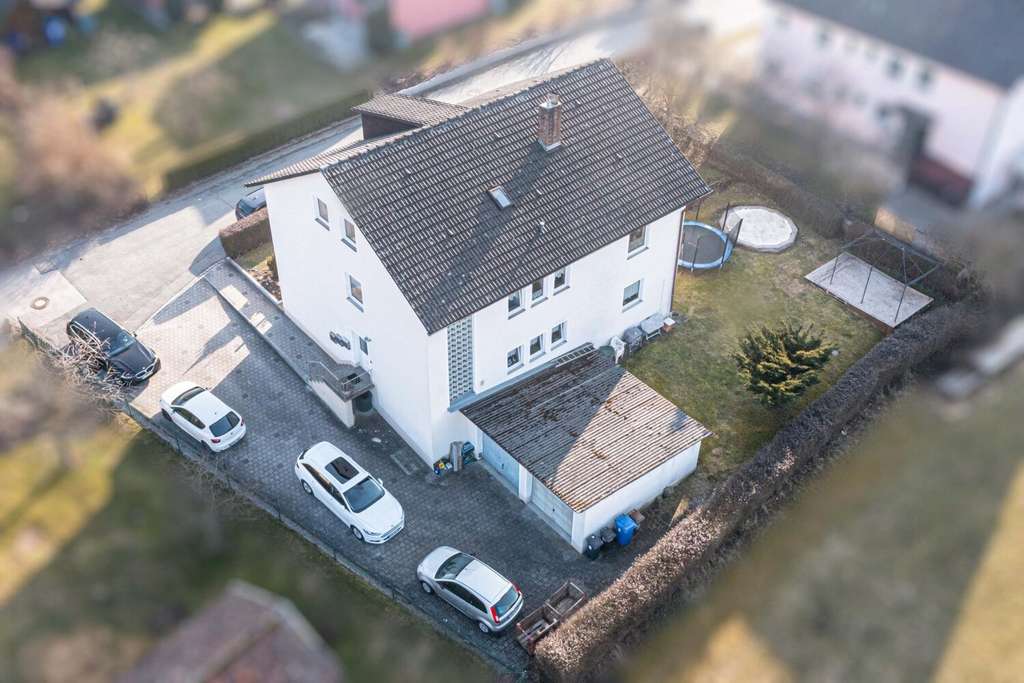 Immobilie in Waldmünchen - Interessantes Mehrfamilienhaus als Kapitalanlage oder Mehrgenerationenwohnen - Bild 2