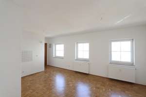 Außergewöhnliche Wohnung in toller Lage! Parkett, Wintergarten, Balkon/Terrasse – Die vollständige Adresse der Immobilie erhältst du vom Anbieter., 9126 Gablenz, Chemnitz – Vorschaubild 4