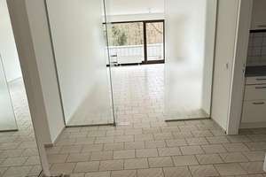 Helle 4-Zimmer-Wohnung mit Balkon im 1. OG im Norden von Darmstadt – Die vollständige Adresse der Immobilie erhältst du vom Anbieter., 64289 Darmstadt-Ost, Darmstadt – Vorschaubild 9
