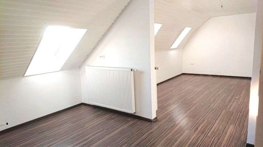 Immobilie in Schonungen - "Maine" Kapitalanlage! Modernisiertes Mehrfamilienhaus mit Mainblick in Schonungen - Bild 4