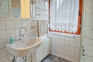 Liebevoll gepflegtes Einfamilienhaus - mit Talblick! – Hochsauerlandkreis – Vorschaubild 9