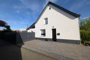 Gepflegtes Haus mit Ausblick in Wesel-Bislich- Ab Oktober über Makler verfügbar – Wesel (Kreis) – Vorschaubild 2