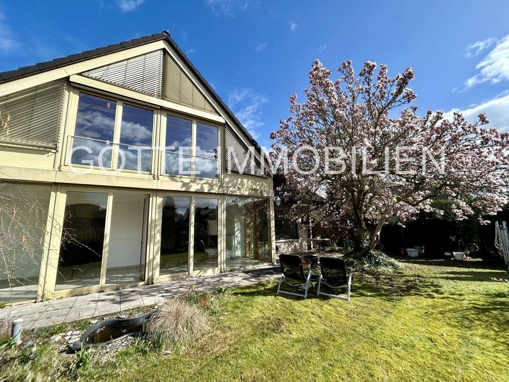 Immobilie in Versmold - Zeitlos wohnen in zentraler Lage von Versmold. - Bild 0