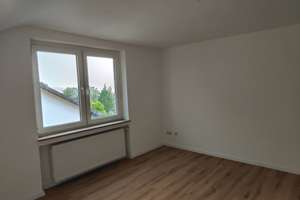 Ansprechende 3-Zimmer-Dachgeschosswohnung mit Sonnenbalkon in ruhiger Lage von Hohenlimburg! – Scheffelau 6, 58119 Hohenlimburg (Ortsteil), Hagen – Vorschaubild 11