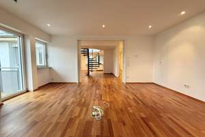 Exklusive Wohnung mit großzügiger Dachterrasse - urbanes Wohnen mit besonderem Flair – Die vollständige Adresse der Immobilie erhältst du vom Anbieter., 76133 Innenstadt-West, Karlsruhe – Vorschaubild 8