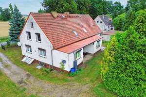 Grundstück mit geräumigen Siedlungshaus in ruhiger Lage