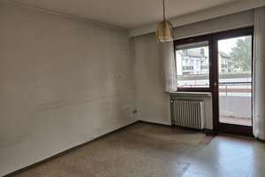 Wolfartsweier: Vermietete 5-Zi-Whg, 2. OG, Bad m Wanne/Dusche, G-WC, 3 Balkone, voll unterkellert – Die vollständige Adresse der Immobilie erhältst du vom Anbieter., 76228 Wolfartsweier, Karlsruhe – Vorschaubild 11