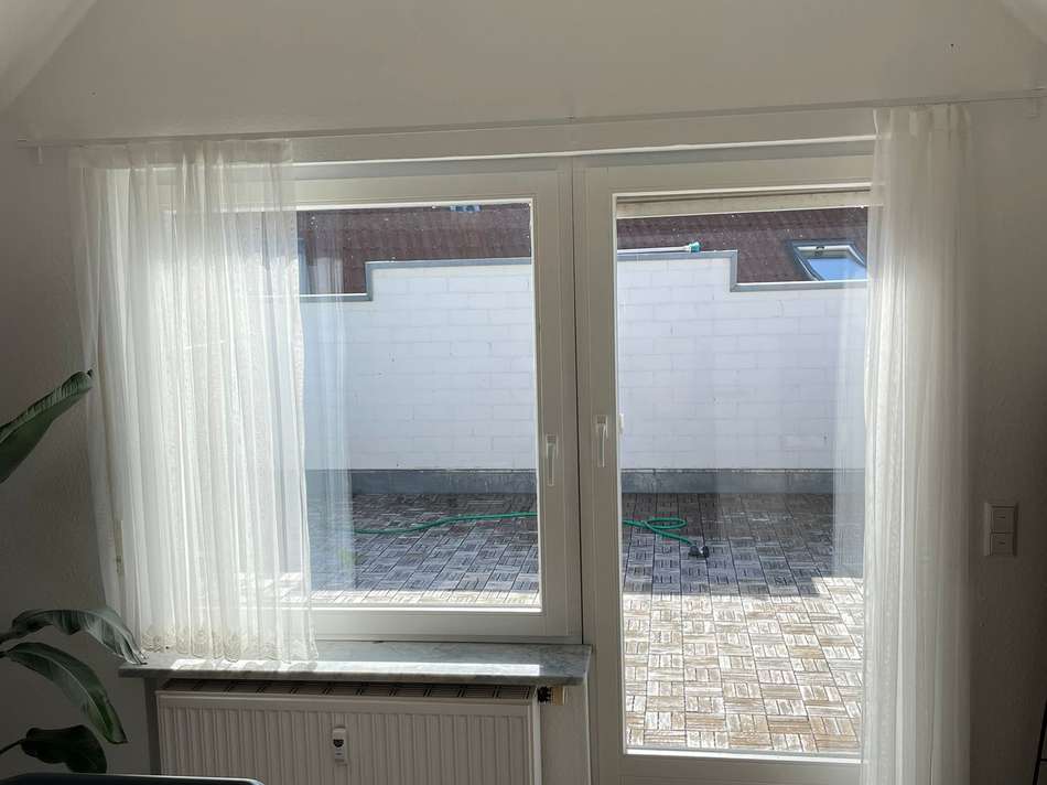 2.DG Dachterrasse Zugang B.3