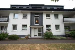Modernisierte 3-Zimmer-Dachgeschosswohnung mit Loggia, Spitzboden & Stellplatz – Nähe Wahner Heide – Die vollständige Adresse der Immobilie erhältst du vom Anbieter., 51145 Urbach, Köln – Vorschaubild 19