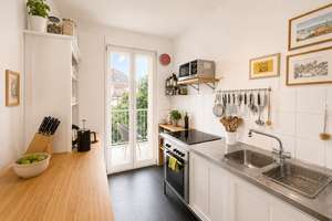 Ruhige und helle 2-Zimmer-Wohnung mit wunderschönen Balkon in Schöneberg – Die vollständige Adresse der Immobilie erhältst du vom Anbieter., 10779 Schöneberg, Berlin – Vorschaubild 3