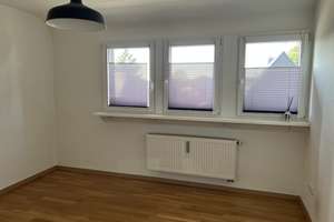 Sehr schön aufgeteilte Dachgeschosswohnung- ideal für Singles oder Paare! – Die vollständige Adresse der Immobilie erhältst du vom Anbieter., 46145 Alsfeld, Oberhausen – Vorschaubild 6